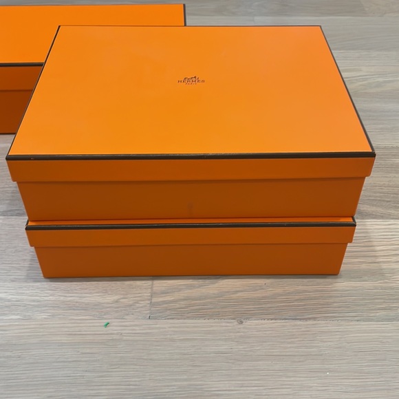 Auth. Set/ 3 Hermes boxes asst Sizes please see pics - Picture 2 of 11